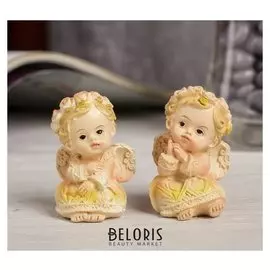 Сувенир полистоун "Ангел в цветочном венке и резном платье призадумался" 4,7х3х3,2 см