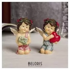 Сувенир полистоун "Ангел в веночке с розами с сердцем/подарком" 8,5х6х4,5 см