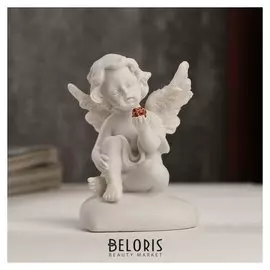 Сувенир полистоун "Белоснежный ангел на сердце с красным шариком" 8х5,5х5,4 см