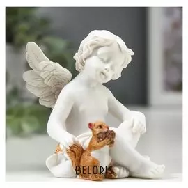 Сувенир полистоун "Белоснежный ангел с цветной белочкой" 6,8х6,5х6 см