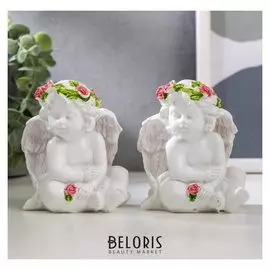 Сувенир полистоун "Белоснежный ангел с розой, в венке из роз" 8х7,2х6 см