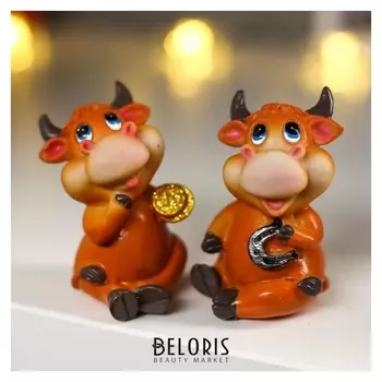 Сувенир полистоун "Бычок карамелька с монеткой/подковой" 7,2х4,7х5,5 см