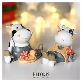 Сувенир полистоун "Бычок/коровка на полянке с цветочками" 7,5х6,8х9 см