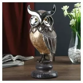 Сувенир полистоун "Филин Маг с жемчужным брюшком на пьедестале" 24х9,5х9 см