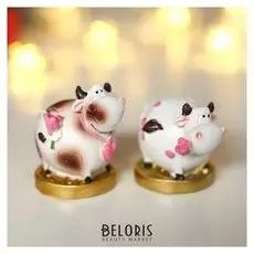 Сувенир полистоун "Коровка любава на золотой монете" 5,2х4х4,5 см