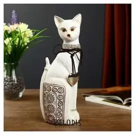 Сувенир полистоун "Кошечка с ажурной спинкой и в ошейнике с сердечком" 31,5х13х8,5 см