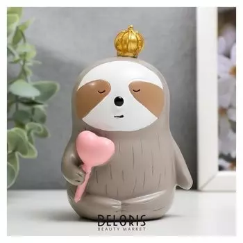 Сувенир полистоун "Лемурчик в короне с сердечком" 11х8,5х6,3 см