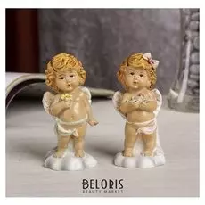 Сувенир полистоун "Малышка-купидон с клевером/сердцами" 8,2х4х4 см