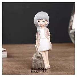 Сувенир полистоун "Малышка с сумкой-рюкзаком" 10,8х3,5х3,8 см