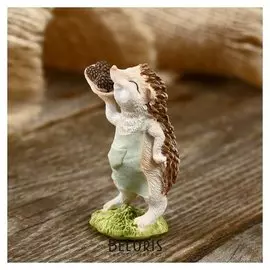 Сувенир полистоун миниатюра "Ёжик в комбинезоне" 6х3х4,5 см