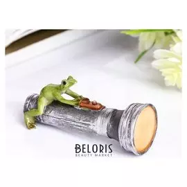 Сувенир полистоун миниатюра "Лягушка на фонарике" 4х3х8 см