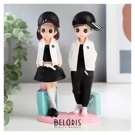 Сувенир полистоун "Подростки в белых курточках" набор 2 шт 16,5х5,3х7,4 см