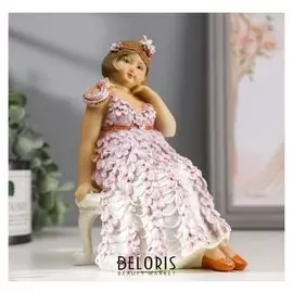 Сувенир полистоун "Пышечка в розовом платье с перьями" 17,5х12х12,3 см