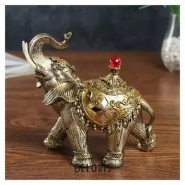 Сувенир полистоун "Слон в золотой попоне с кистями, зеркалами и рубином" 20х11х22 см