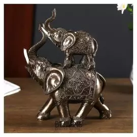 Сувенир полистоун "Слонёнок на слоне рыцаря" под металл 22х7,5х17 см