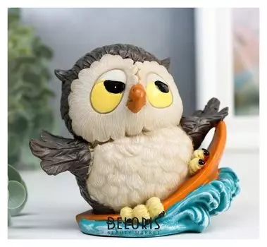 Сувенир полистоун "Совёнок - серфингист" 9х6,5х10,5 см