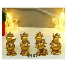 Сувенир полистоун "Золотой бычок в шапке и шарфе" 4,8х2,7х3 см