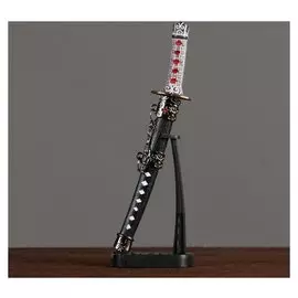 Сувенирное оружие «Катана на подставке», чёрные ножны с красными ромбами, 20см