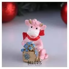 Свеча декоративная "Бычок с подарком", 5×6,5×9 см