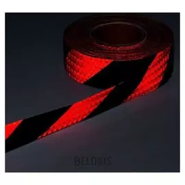 Светоотражающая лента, самоклеящаяся, красная с пунктиром, 5 см х 45 м