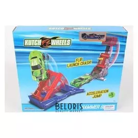 Трамплин с металлической машинкой