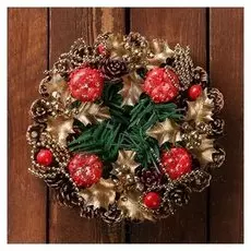 Венок новогодний D-19 см "Шишки" с золотым остролистом