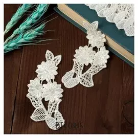 Вязаные элементы «Цветы», 10 × 4 см, 10 шт, цвет белый