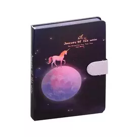 Блокнот с магнитной застежкой "Единорог и Луна. Journey of the moon", 224 страницы, 13 х 19 см