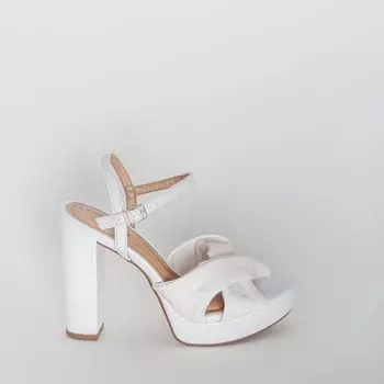 Белые босоножки из эко-кожи Beira rio