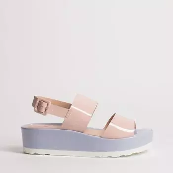 Пудровые лаковые босоножки Velvet