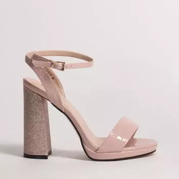Розовые лаковые босоножки Calipso