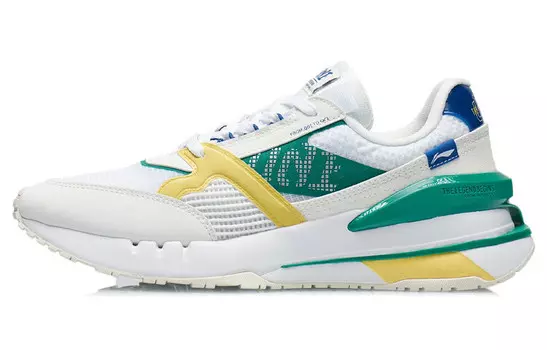 001 Кроссовки мужские низкие Cloud White / Standard White / Cream Yellow Lining