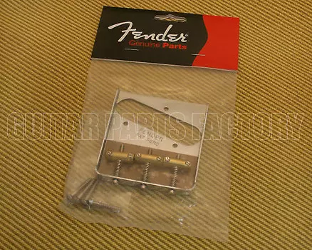 099-0806-100 Гитарный бридж Fender '52 Vintage Telecaster с 3 седлами 099-0806-100 Fender 52 Vintage Telecaster 3-Saddle Guitar Bridge