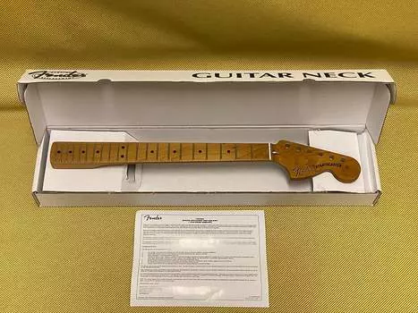 099-9742-920 Fender Roasted Maple Vintera Mod 70s Stratocaster гриф 21 M Jumbo лады 9.5", C 099-9742-920 Fender Roasted Maple Vintera Mod 70s Stratocaster Neck 21 M Jumbo Frets 9.5", C