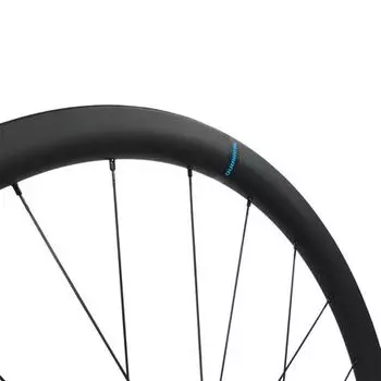 105 WH-RS710 Комплект карбоновых шоссейных колес C32 — бескамерные Shimano, черный