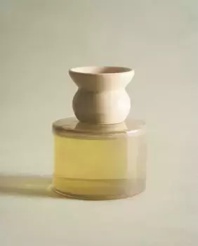 (180 мл) язычковые диффузоры с белыми лепестками Zara Home, слоновая кость