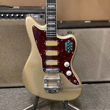 2023 Fender Gold Foil Jazzmaster Shoreline Gold 2023 Gold Foil Jazzmaster Shoreline Gold