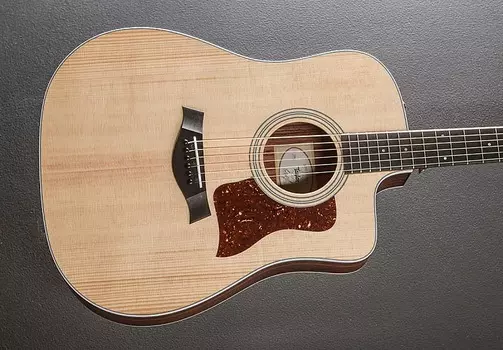 210 г. н.э. Taylor 210CE