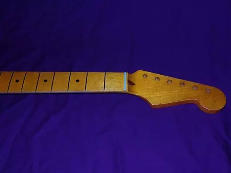 21 лад Relic 7.25 Radius V Stratocaster Allparts Fender Licensed Maple Neck Fender Licensed Stratocaster Neck