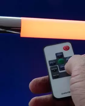 4019 Светодиодный мягкий тон RGB-подсветки, матовый, 12 В, 0,60 м, RF-пульт дистанционного управления, зажимы Xenon