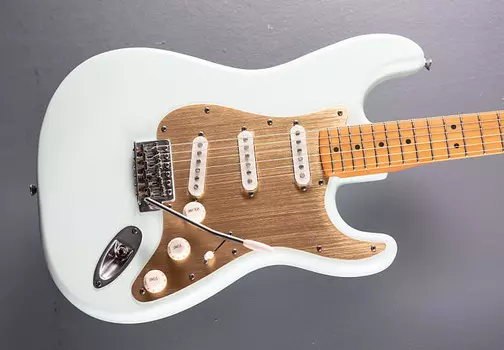 40-летие Stratocaster Vintage Edition - Satin Sonic Blue Squier 40th Anniversary Stratocaster Edition -