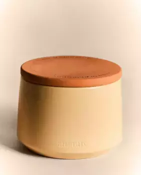 (450 г) ароматическая свеча Siroc Tales Zara Home, экрю