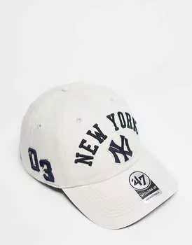 47 Brand — бежевая бейсболка с мотивом New York Yankees