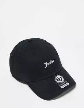 47 Brand – черная свободная бейсболка с мотивом Yankees