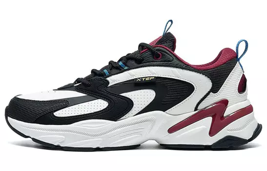 48° Кроссовки мужские массивные низкие черные/белые/красные Xtep