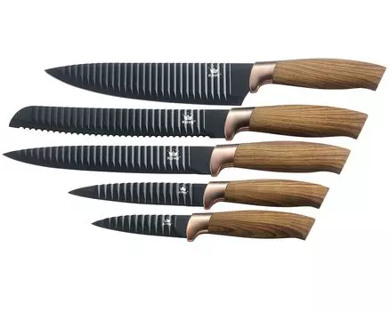 5 кусков Набор ножей KING ESSENTIAL с лезвиями из нержавеющей стали и ребристой структурой в футляре. Размеры: поварской нож 20 см, нож для обвалки 20 см, нож для хлеба 20 см, универсальный нож 12,5 см и нож для овощей 8,5 см