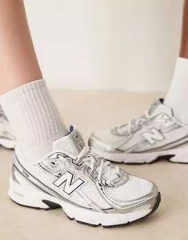740 кроссовки темно-синего и белого цвета New Balance