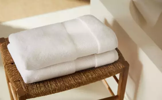 (800 гxм) очень мягкое банное полотенце Zara Home, белый