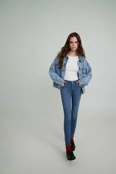 90-е из мягкой джинсовой куртки дальнобойщика с масляным мотивом Levi's, синий