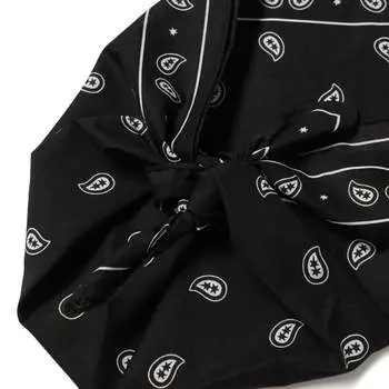 A.P.C. Шейный платок-бандана с узором пейсли, черный